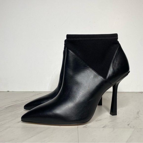 Stuart Weitzman Max Black Leather Pointed Toe Bootie 9 Narrow - Picture 16 of 16